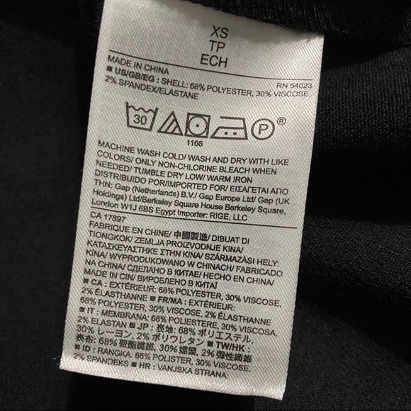 Banana Republic Black Boat Neck Top - Picture 6 of 6